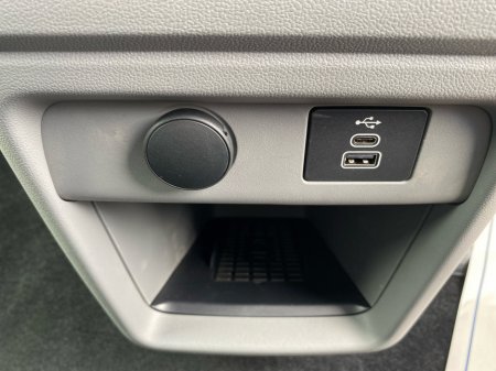 2026 Ford Tourneo Custom - photo 25