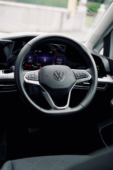 2023 Volkswagen Golf - photo 10