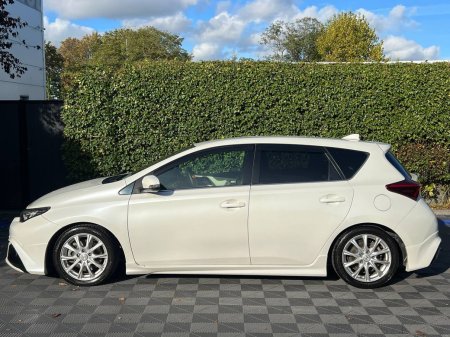 2017 Toyota Auris - photo 3