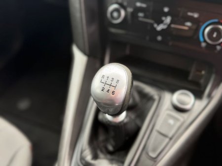 2017 Ford Focus - photo 14