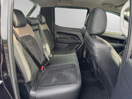 2025 Volkswagen Amarok - photo 13