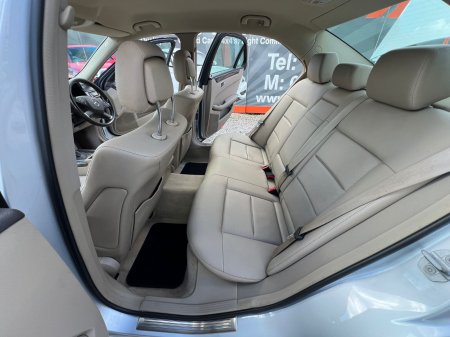 2010 Mercedes-Benz E-Class - photo 13