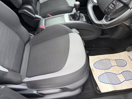 2016 Citroen C4 - photo 18