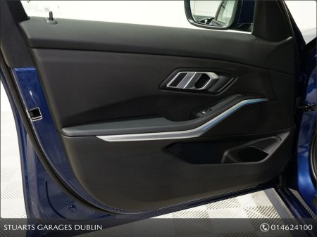 2022 BMW 3-Series - photo 15