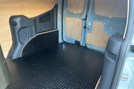 2024 Ford Transit Courier - photo 4