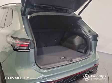 2026 Volkswagen Tiguan - photo 8