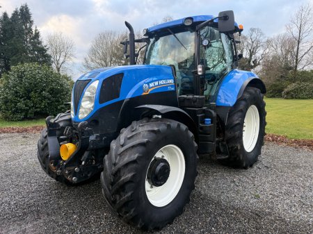 2013 New Holland T7.200 - photo 4