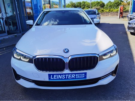 2022 BMW 5-Series - photo 2