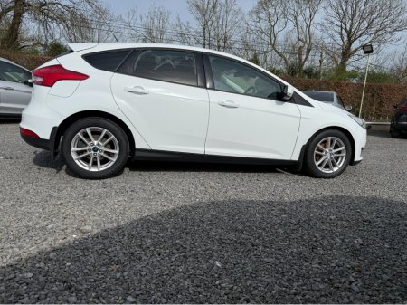 2015 Ford Focus - photo 8