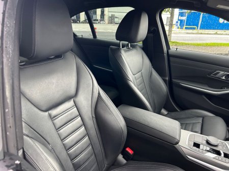 2023 BMW 3-Series - photo 28