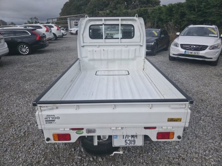 2017 Nissan NP300 - photo 4