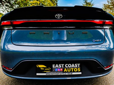 2023 Toyota Prius - photo 13