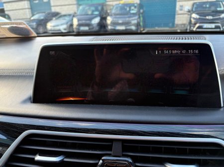 2017 BMW 7-Series - photo 25