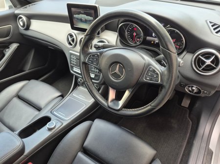 2017 Mercedes-Benz CLA - photo 10