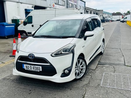 2016 Toyota Sienta - photo 11