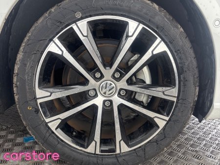 2020 Volkswagen Golf - photo 14