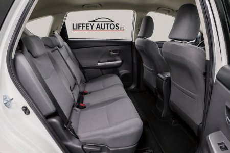 2013 Toyota Prius - photo 7