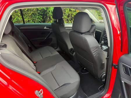 2020 Volkswagen Golf - photo 13