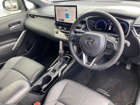 2025 Toyota Corolla Cross - photo 11