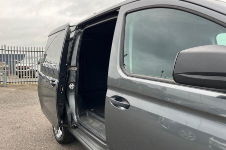 2025 Ford Transit Connect - photo 19