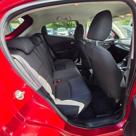 2016 Mazda Demio - photo 10