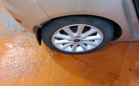2016 Ford Fiesta - photo 10
