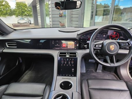 2024 Porsche Taycan - photo 7
