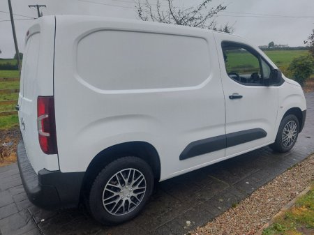 2020 Opel Combo - photo 11