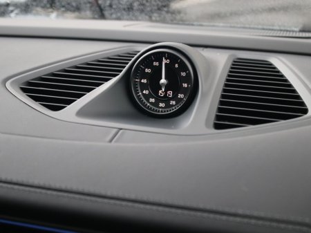 2026 Porsche Macan - photo 16