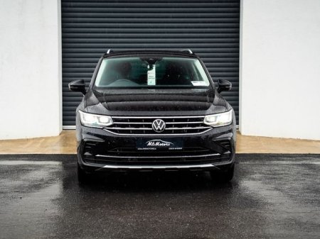 2024 Volkswagen Tiguan - photo 2