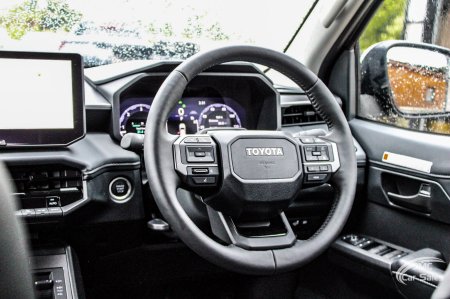2026 Toyota Hilux - photo 36