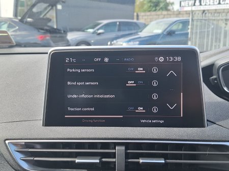 2020 Peugeot 5008 - photo 21