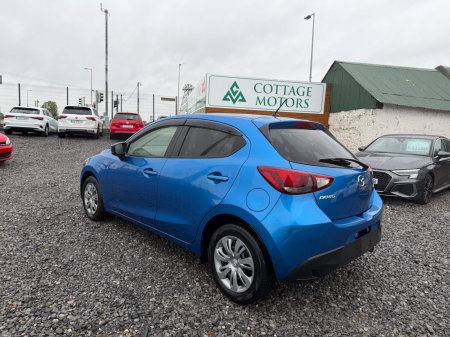 2017 Mazda Demio - photo 10