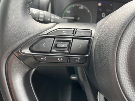 2024 Toyota Yaris - photo 23