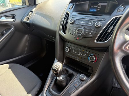 2017 Ford Focus - photo 9