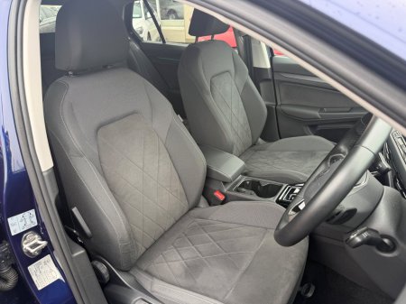 2023 Volkswagen Golf - photo 10