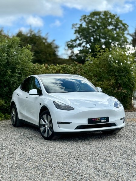 2023 Tesla Model Y Long-Range Dual Motor AWD