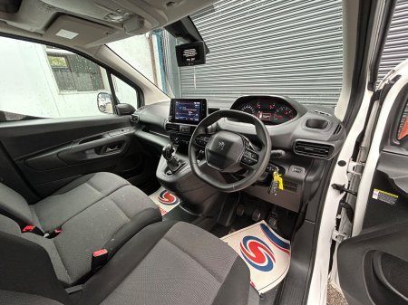 2020 Peugeot Partner - photo 10