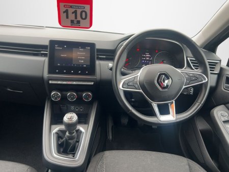 2020 Renault Clio - photo 13