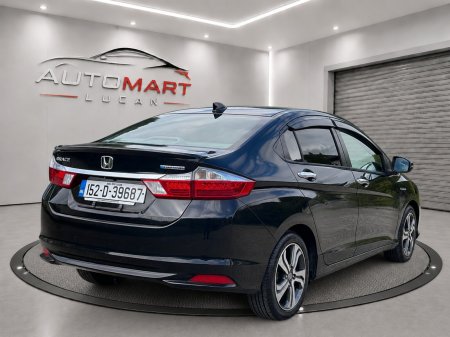 2015 Honda Grace - photo 15