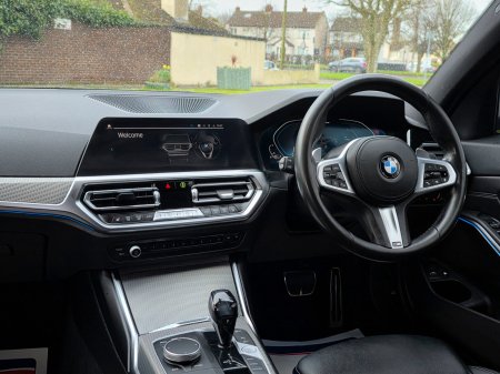 2021 BMW 3-Series - photo 22