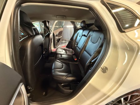 2017 Volvo V40 - photo 14