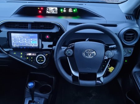 2020 Toyota Aqua - photo 17