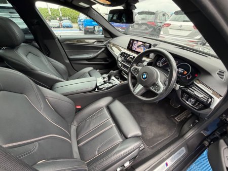 2020 BMW 5-Series - photo 19