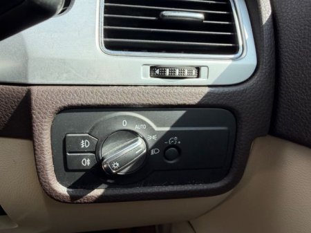 2016 Volkswagen Touareg - photo 28