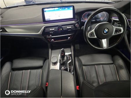 2023 BMW 5-Series - photo 10