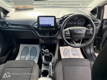 2020 Ford Fiesta - photo 11