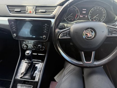 2018 Skoda Superb - photo 11
