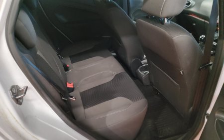 2015 Ford Fiesta - photo 12