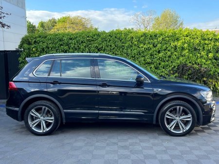 2019 Volkswagen Tiguan - photo 2